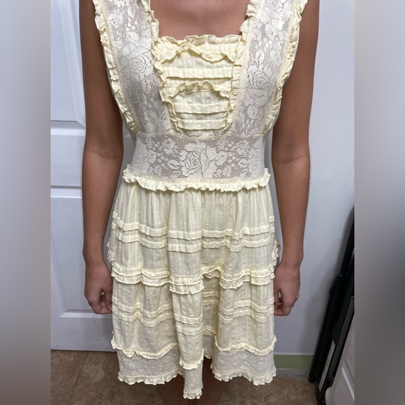 Love Sam dress 💛 - Picture 2 of 2